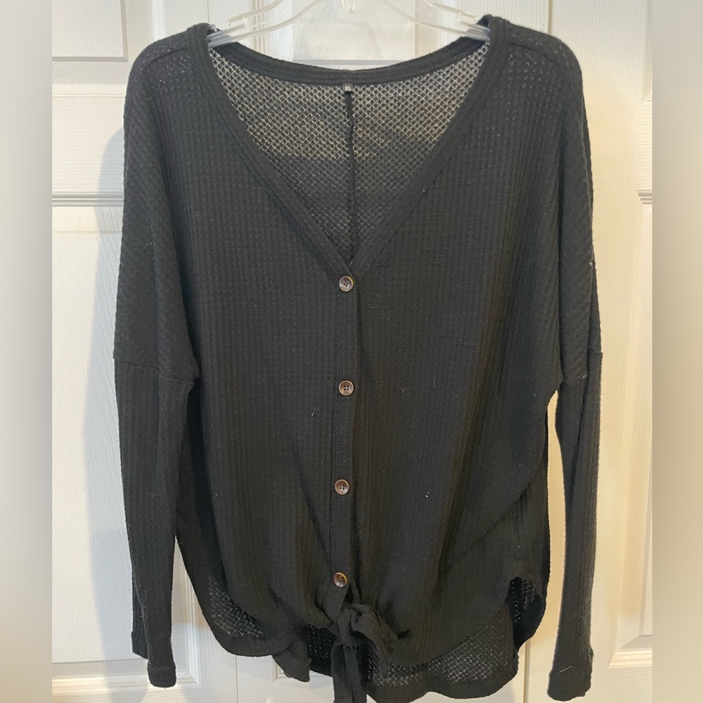 Women’s long sleeve knit top